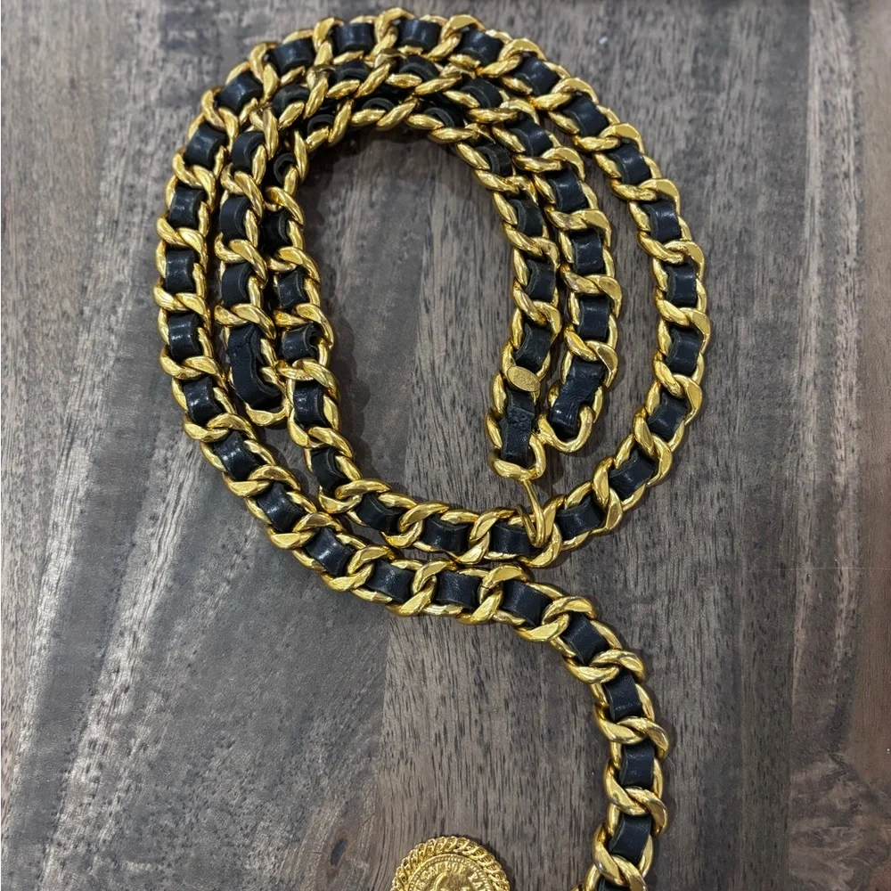 Authentic CHANEL CHUNKY Vintage 1994 belt gold leather 90cm